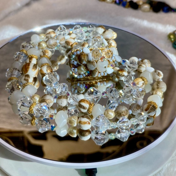 Vintage Multimedia 3 Strand Necklace and Earrings Set Glass Lucite Faux Pearl 16 - Picture 6 of 17